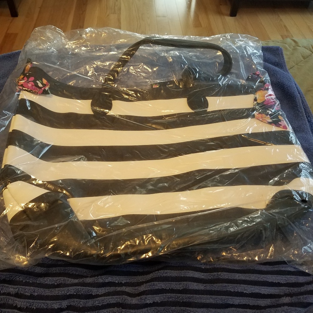 Black and white Simply Spring Tote Bag